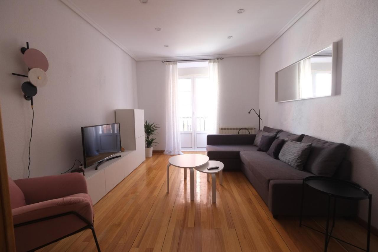 Apartament Camino De Santiago En Casco Historico Burgo Zewnętrze zdjęcie