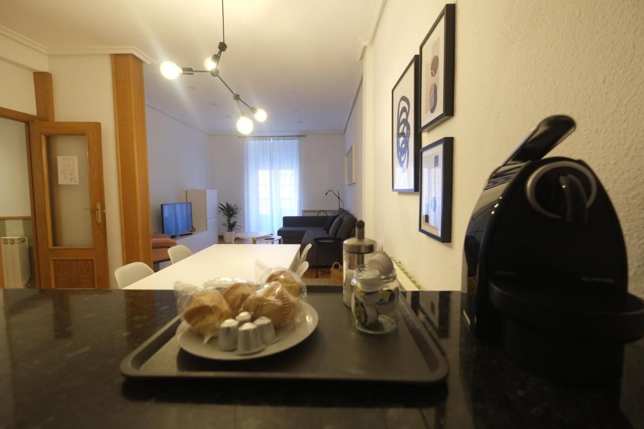 Apartament Camino De Santiago En Casco Historico Burgo Zewnętrze zdjęcie